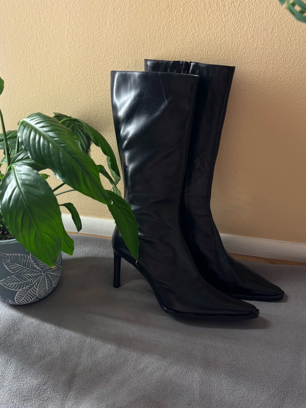 ALBERTO ZAGO Black Leather Pointed Toe Kitten Heel Boots - Size IT 37